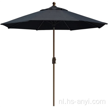 Strandparasol met kwastjes